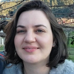 Sílvia Fátima Ferraboli